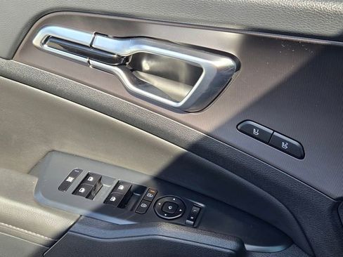 New 2026 Kia Sportage SX FWD image 19