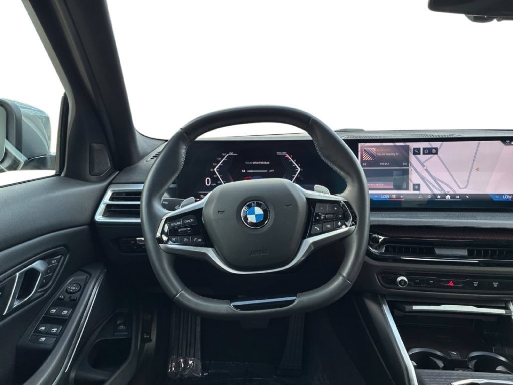 Used 2025 BMW 330i Sedan RWD image 17