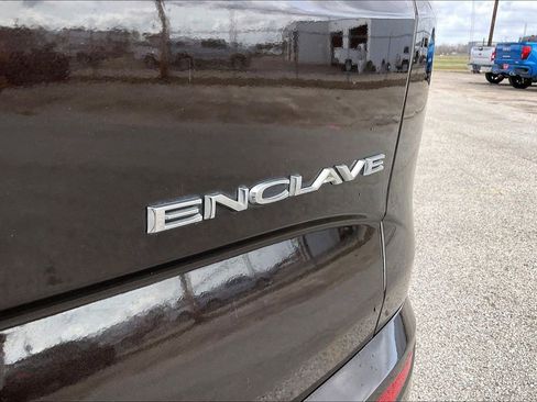 Used 2018 Buick Enclave Essence w/ Trailering Package image 21