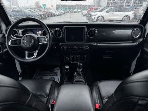 Used 2019 Jeep Wrangler Unlimited Sahara image 21