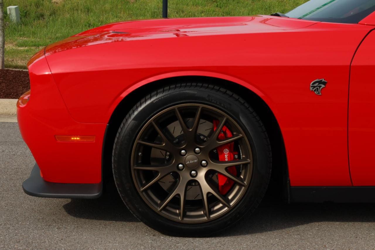 Used 2017 Dodge Challenger SRT Hellcat RWD image 20