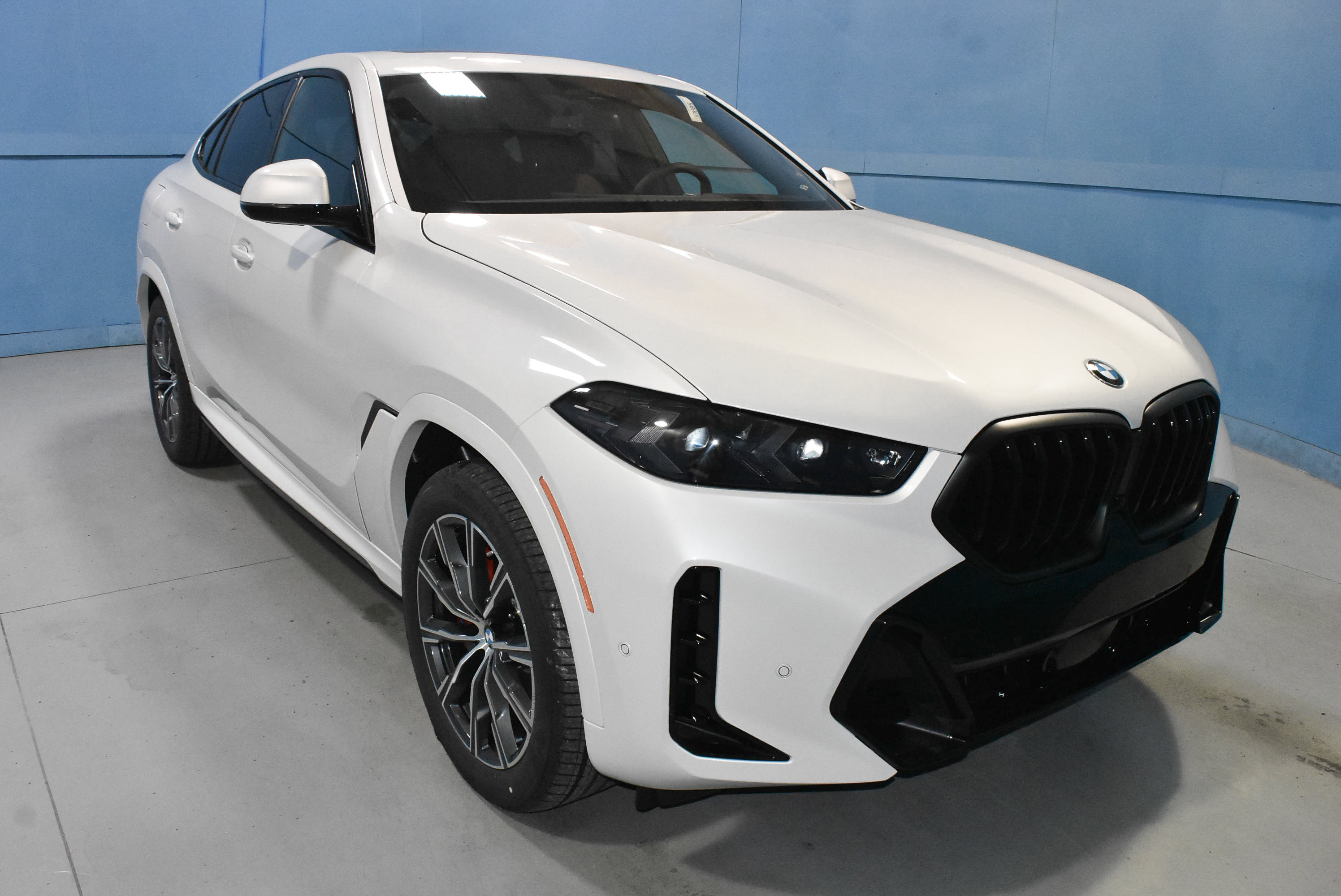 New 2027 BMW X6 xDrive40i w/ Executive Package AWD/4WD image 1