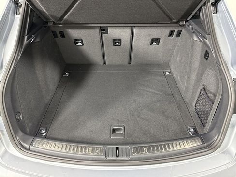 Certified 2025 Porsche Macan GTS image 21