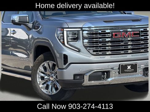 Used 2024 GMC Sierra 1500 Denali w/ Technology Package AWD/4WD image 2