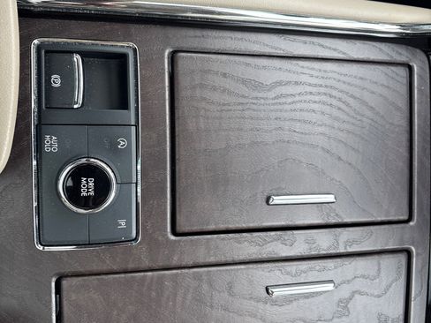 Used 2022 Lincoln Navigator L Reserve AWD/4WD image 24