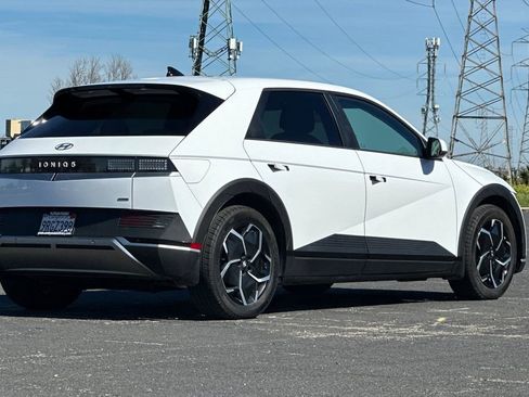 Used 2023 Hyundai Ioniq 5 SE image 4