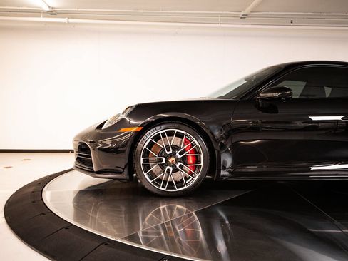 Certified 2026 Porsche 911 Carrera 4S AWD/4WD image 11
