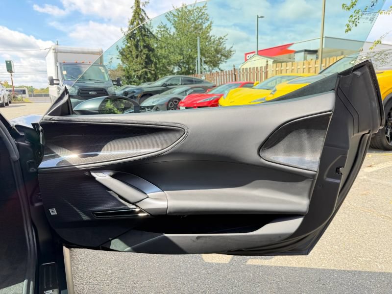Used 2022 Ferrari SF90 Stradale AWD/4WD image 15