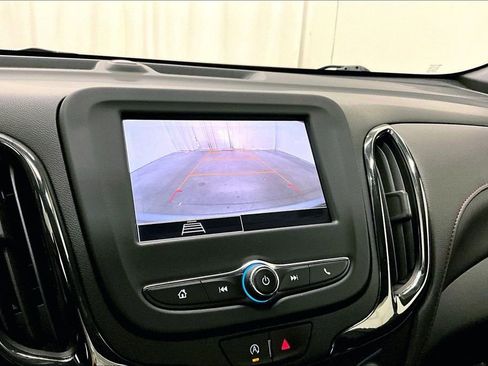 Used 2023 Chevrolet Equinox RS AWD/4WD image 14
