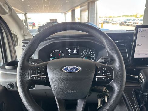 Used 2024 Ford Transit 350 XLT image 17