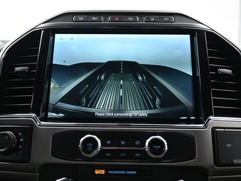 Used 2022 Ford F350 Platinum image 32