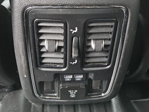 Used 2021 Jeep Grand Cherokee Limited RWD image 31
