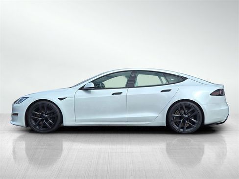 Used 2023 Tesla Model S Standard Range image 7