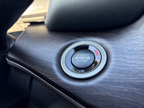 New 2025 Jeep Grand Cherokee Limited image 20