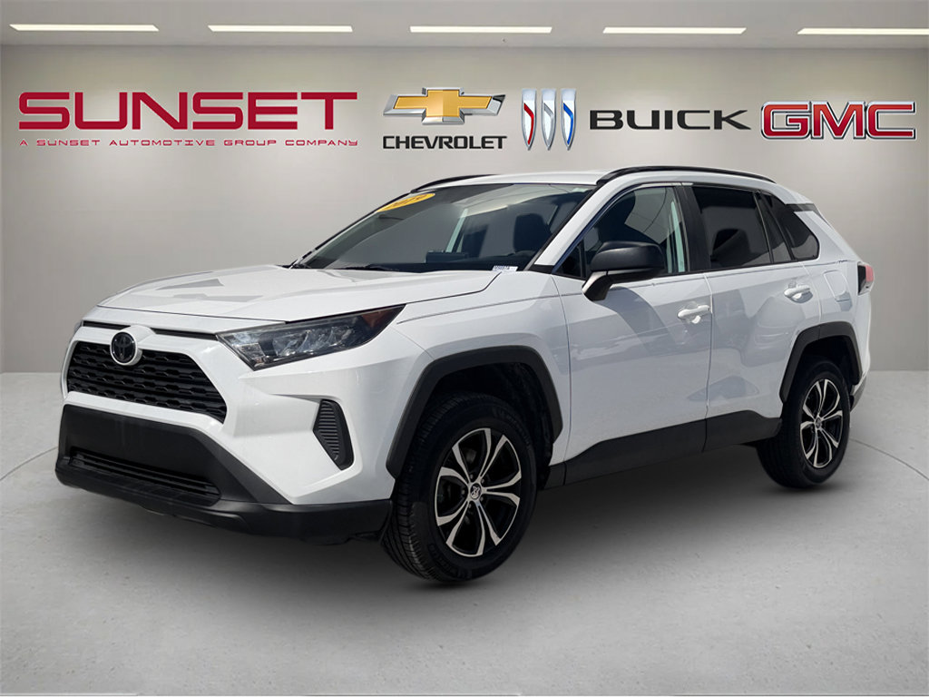 Used 2019 Toyota RAV4 LE FWD image 3