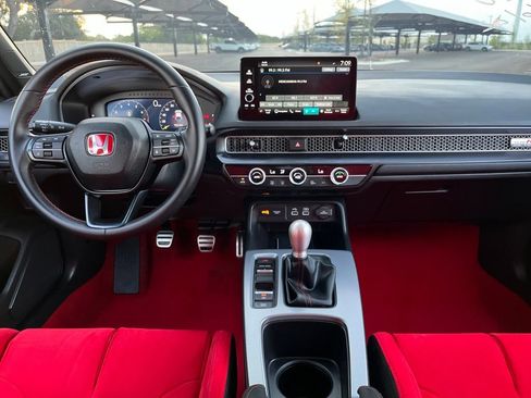 Used 2025 Honda Civic Type R image 16