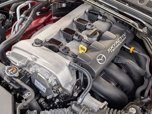 Used 2019 MAZDA MX-5 Miata Club image 19