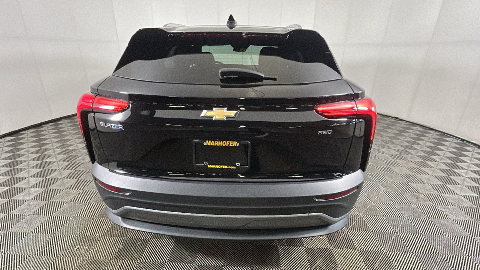 Used 2024 Chevrolet Blazer EV LT AWD/4WD image 4