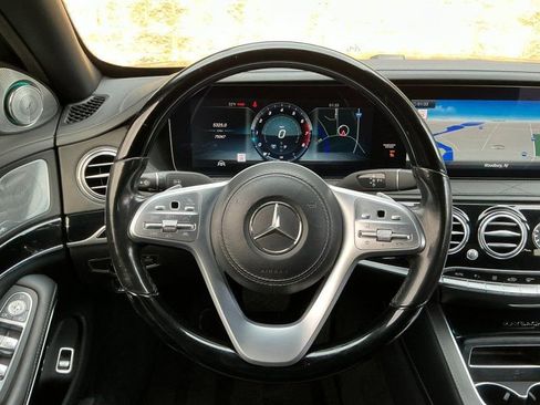 Used 2018 Mercedes-Benz Maybach S 560 4MATIC image 23