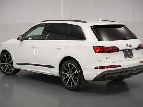 Used 2023 Audi Q7 3.0T Prestige AWD/4WD image 16