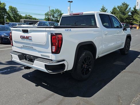 Used 2024 GMC Sierra 1500 Elevation AWD/4WD image 2