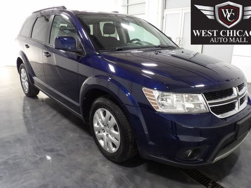 Used 2019 Dodge Journey SE w/ Premium Group FWD image 1
