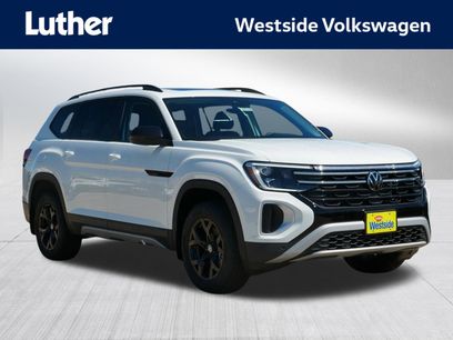 New 2025 Volkswagen Atlas Peak Edition SE
