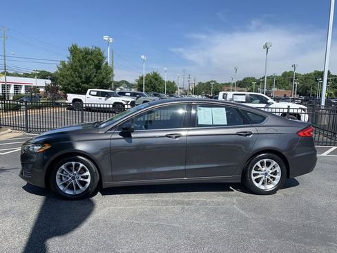 Used 2019 Ford Fusion SE FWD image 5