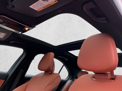 Certified 2026 Mercedes-Benz C 300 4MATIC Sedan image 13