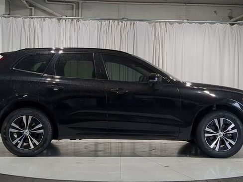 Used 2024 Volvo XC60 B5 Core AWD/4WD image 10