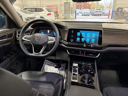 New 2026 Volkswagen Atlas SEL image 10