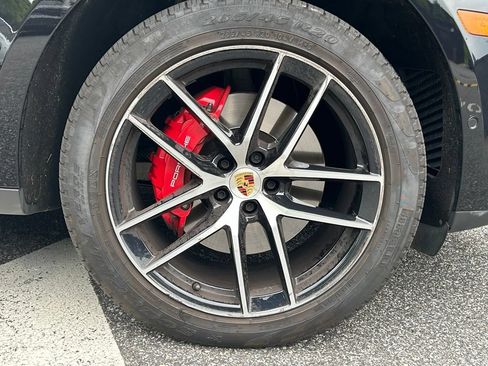 Certified 2023 Porsche Macan S AWD/4WD image 14