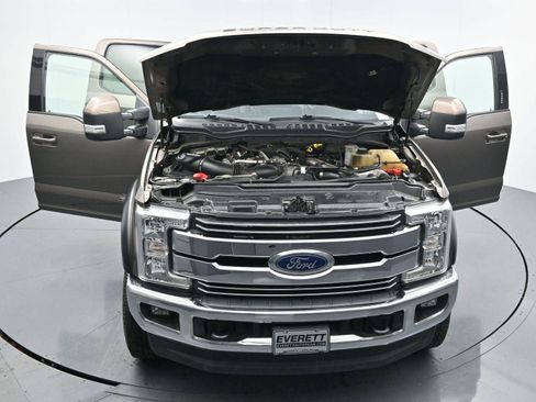 Used 2018 Ford F250 Lariat w/ Lariat Value Package image 40