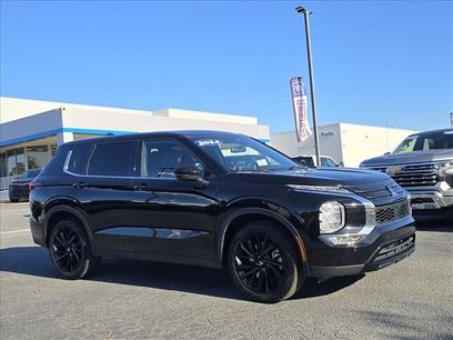 Used 2024 Mitsubishi Outlander SE Black Edition