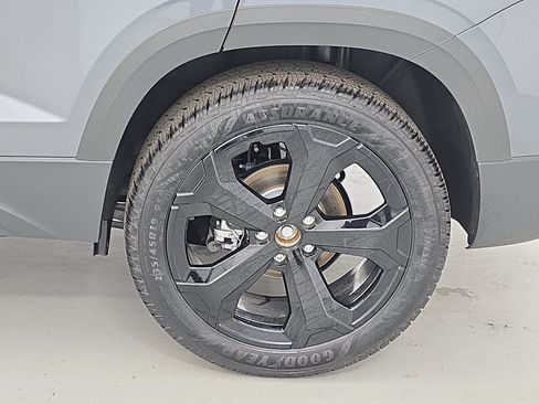 New 2026 Volkswagen Taos SEL AWD/4WD image 33