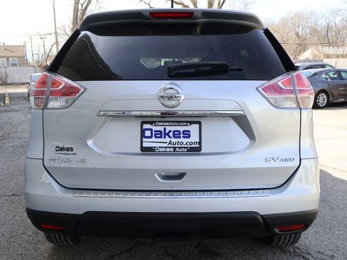 Used 2015 Nissan Rogue SV image 6