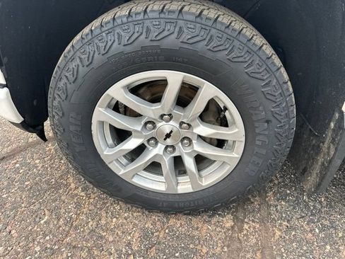 Used 2019 Chevrolet Silverado 1500 RST AWD/4WD image 15