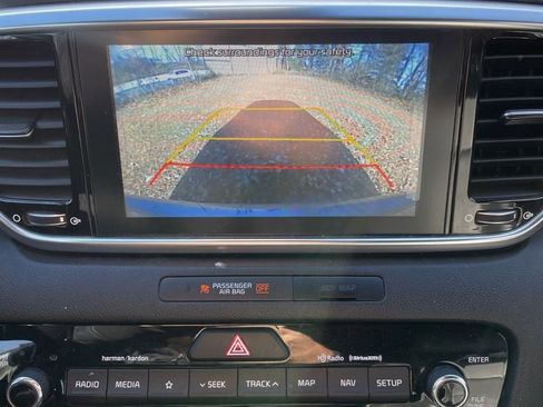 Used 2020 Kia Sportage SX image 12