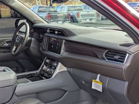 Used 2024 GMC Yukon Denali w/ Max Trailering Package image 39
