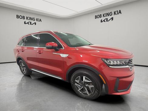 Used 2022 Kia Sorento S FWD image 7