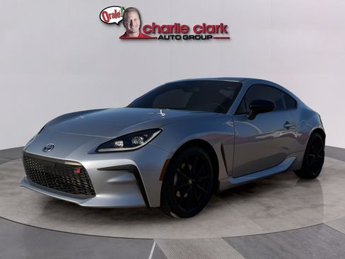 Used 2025 Toyota GR86 Premium RWD image 1