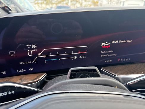 Used 2026 Cadillac Escalade Platinum Sport w/ LPO, ONYX Package image 19