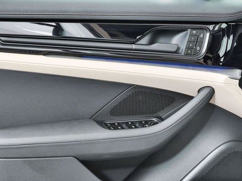 Certified 2026 Porsche Panamera 4 AWD/4WD image 6