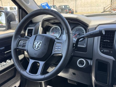 Used 2018 RAM 2500 Tradesman w/ Chrome Appearance Group AWD/4WD image 19