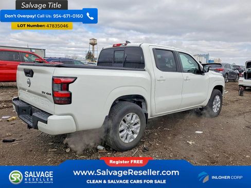 Used 2022 Nissan Frontier SV image 4