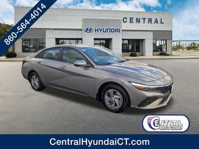 Certified 2024 Hyundai Elantra SE
