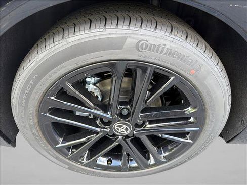 Used 2026 Toyota Camry SE FWD image 17