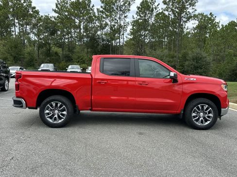 New 2026 Chevrolet Silverado 1500 LT image 3