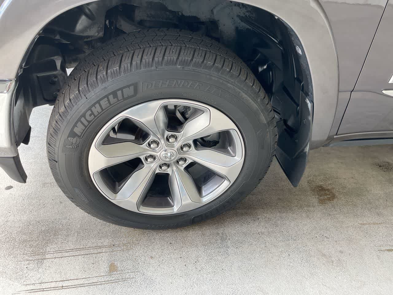 Used 2019 RAM 1500 Limited AWD/4WD image 10