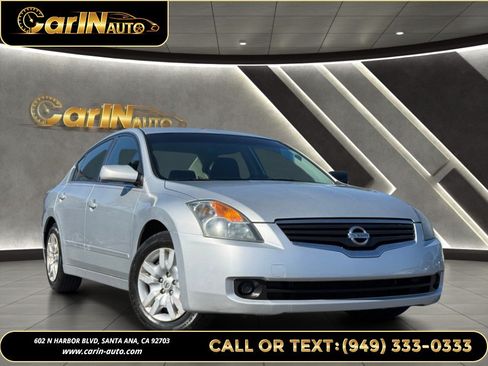 Used 2009 Nissan Altima 2.5 S w/ Emergency Aid Pkg FWD image 3
